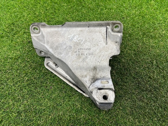 22116784828 BMW Кронштейн подушки (опоры) двигателя правой купить в Ирпень