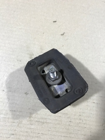 Подушка КПП 22316761093 BMW