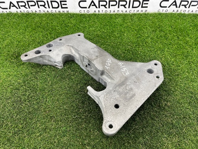 Балка крепления коробки передач 22319485330 BMW