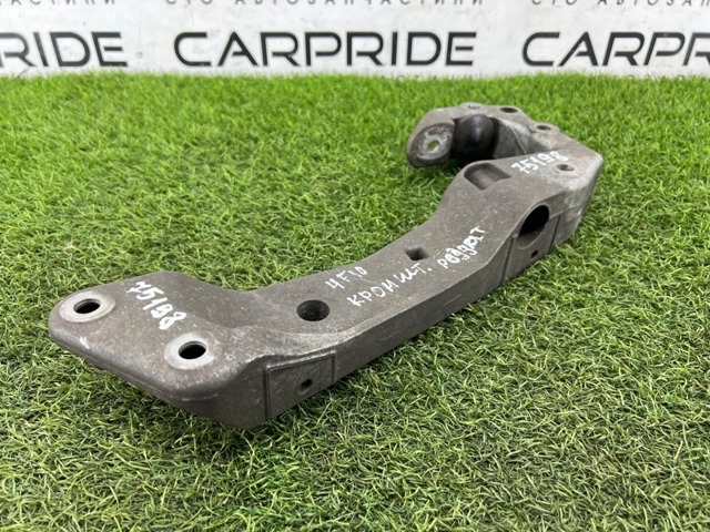 Крепление кпп 22326777615 BMW