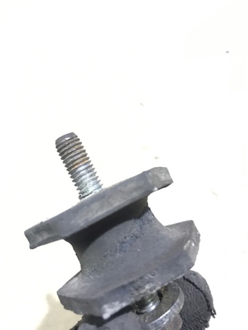 BMW 24711131663 Подушка коробки передач в наличии Львов