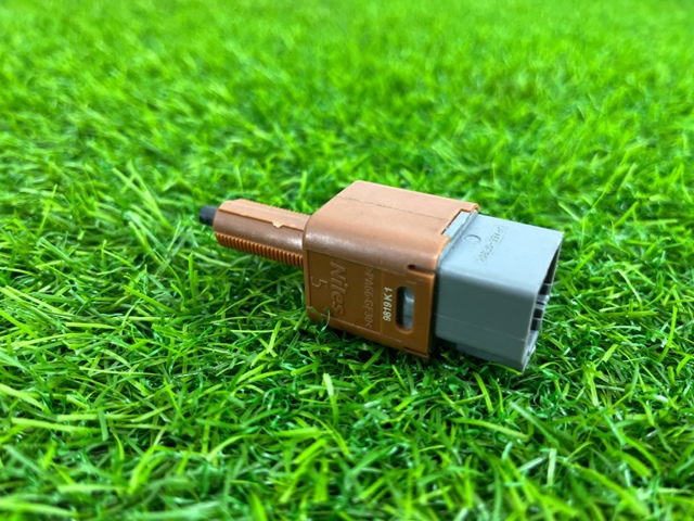 25320JN00A NISSAN Датчик включения стопсигнала купить в Одесса