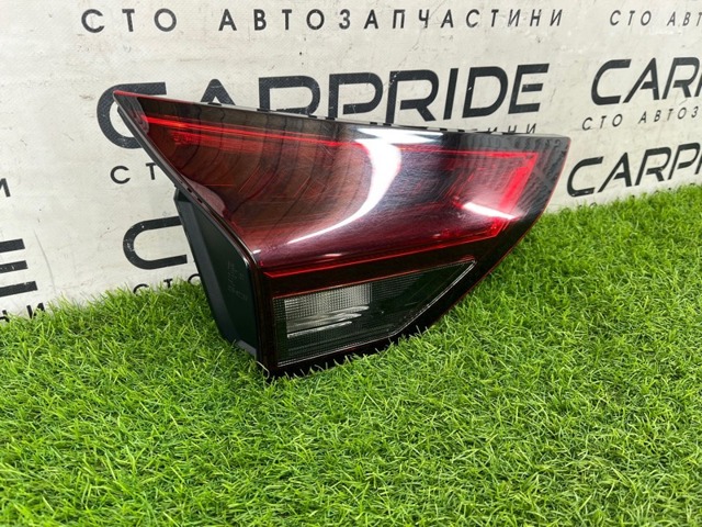 Задняя левая внутренняя фара 265556RR1A NISSAN
