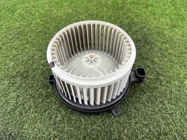 Отопителя салона 272206RF0A NISSAN
