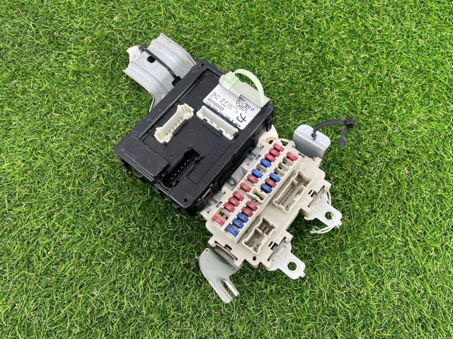 284B1AC301 NISSAN купить в Ужгород