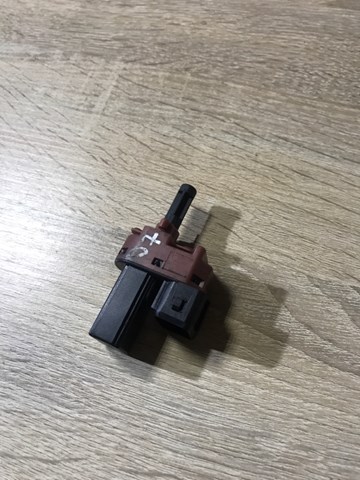Датчик включения сцепления 2S6T7C534AA MAZDA