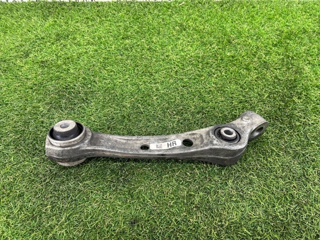 Передний нижний рычаг 31126777740 BMW