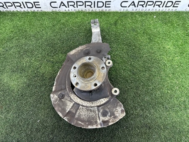 Цапфа поворотного кулака 31216775767 BMW