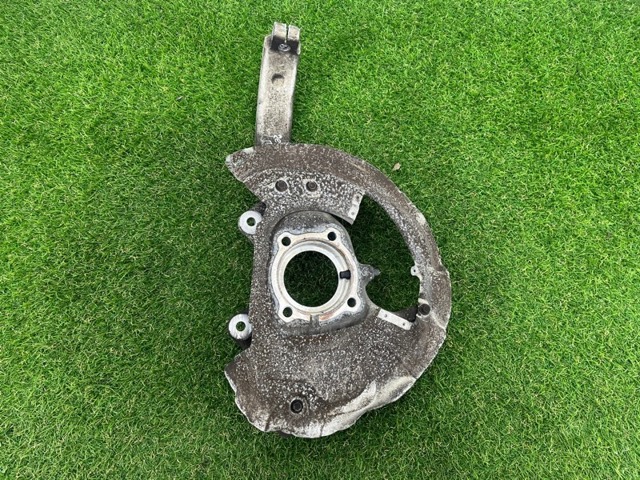 31216869870 BMW Цапфа передняя правая купить в Винница