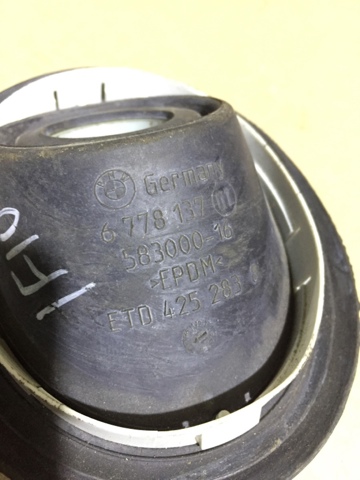 32306778137 BMW Пыльник амортизатора заднего купить в Запорожье
