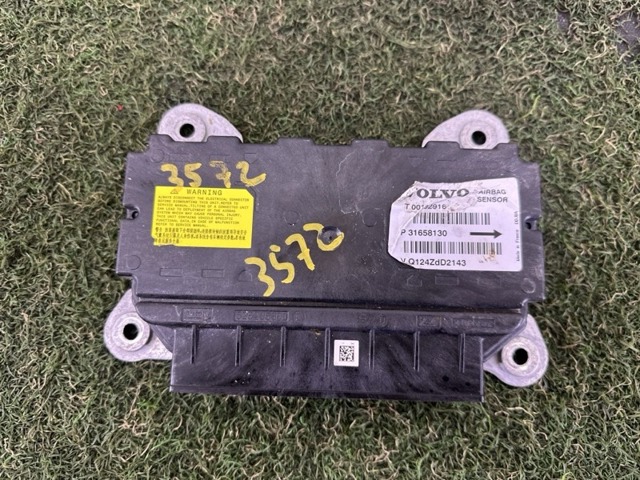 Модуль-процессор управления подушкой безопасности (ЭБУ AIRBAG) 32315584 VOLVO