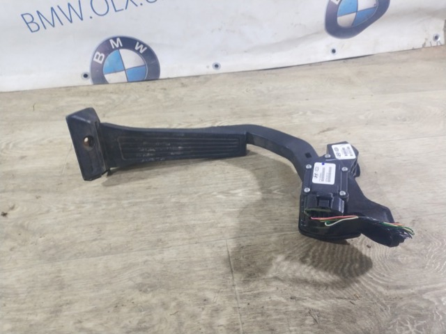 Педали газа 327003Q110 HYUNDAI