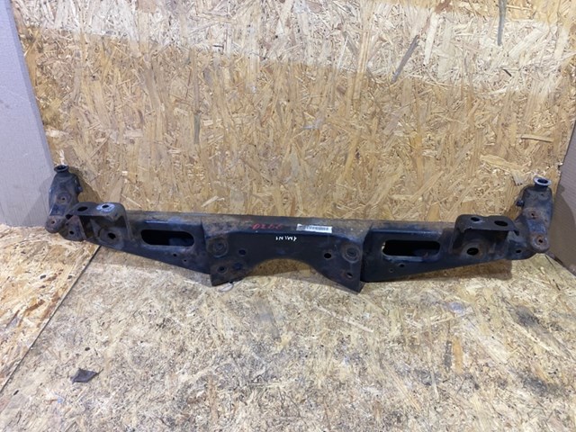 Балка задней подвески поперечная 33316764170 BMW