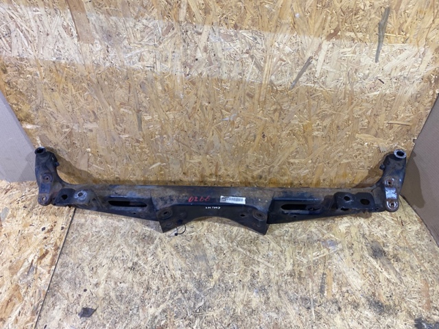 33316764170 BMW Подрамник задний купить в Киев