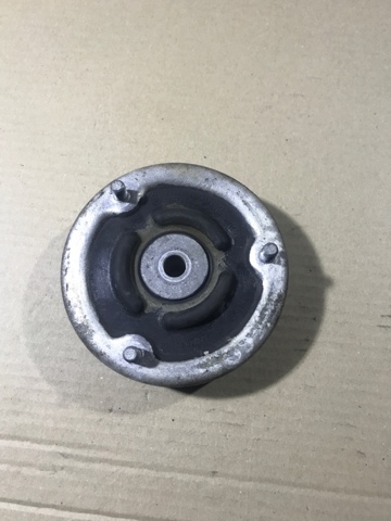 Опора амортизатора 33526753810 BMW