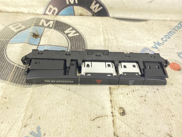 VAG 3CN927132A Блок кнопок центральной консоли в наличии Павлоград
