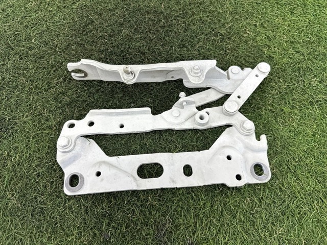 41007204556 BMW Петля капота правая купить в Украина