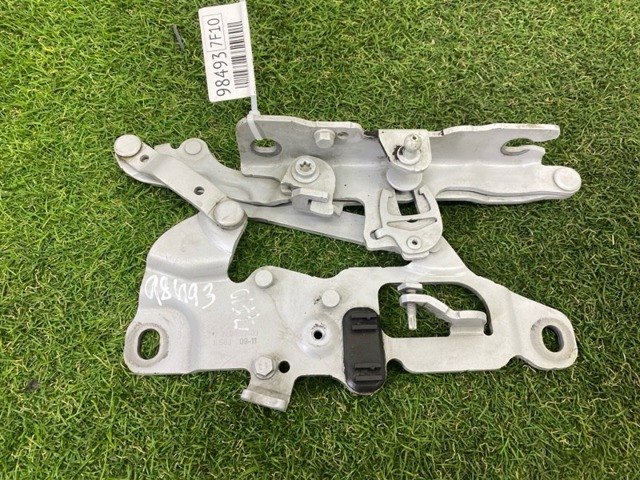 BMW 41007270883 Петля капота левая в наличии Черновцы