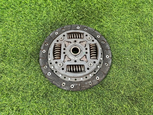 Диск сцепления 410722B001 HYUNDAI