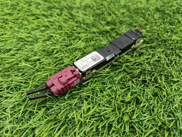 VAG 4G5035225 в наличии Одесса