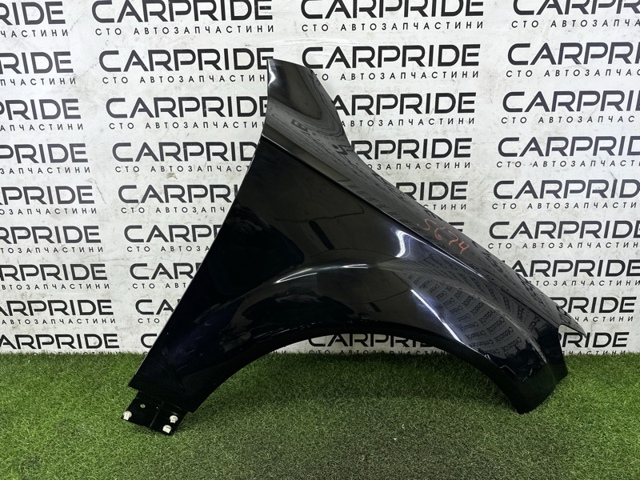 Правое крыло 4L0821102 VAG