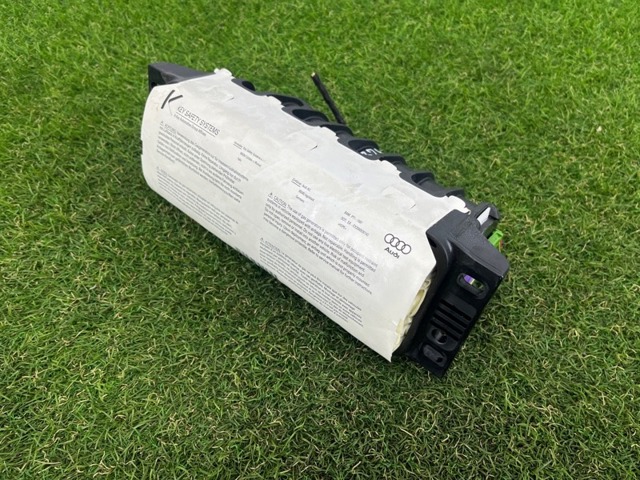 Подушка безопасности (AIRBAG) пассажирская 4L0880204D VAG