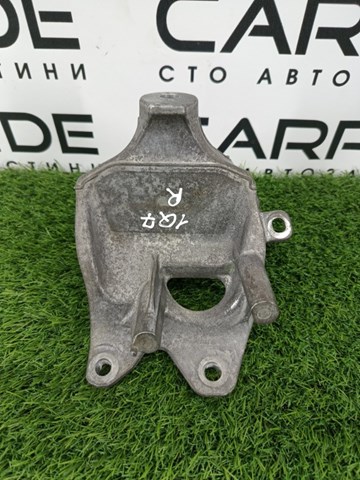 Кронштейн подушки (опоры) двигателя, правой 4M0199308AS VAG