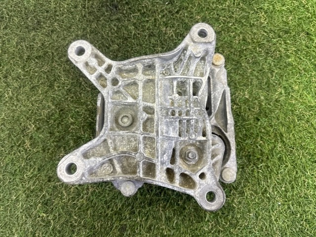 4M0399115M VAG Подушка трансмиссии (опора коробки передач) купить в Сумы