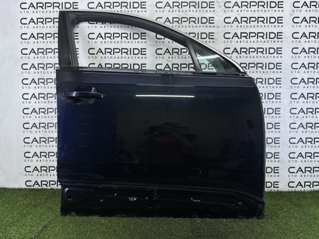 Пассажирская передняя дверь 4M0831052F VAG