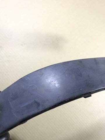 51111960712 BMW Накладка бампера переднего правая купить в Черновцы