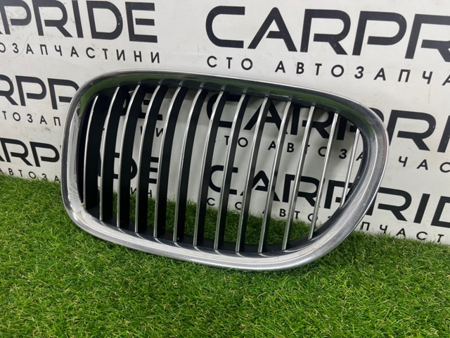 51117184151 BMW Решетка радиатора левая купить в Черновцы