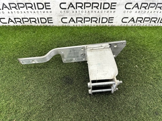 BMW 51117325324 Кронштейн бампера переднего правый в наличии Винница