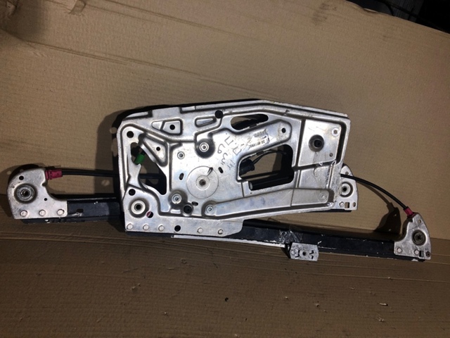 Механизм стеклоподъемника двери передней, правой 51338159832 BMW