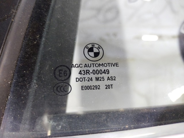 Стекло задней двери, левой 51357182117 BMW