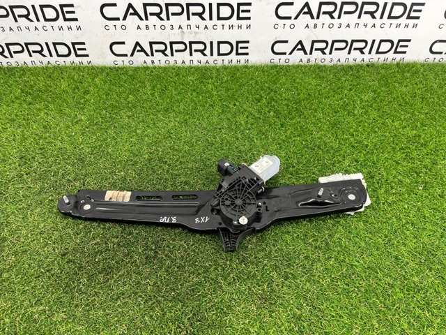 Стекло заднее левое 51357382139 BMW
