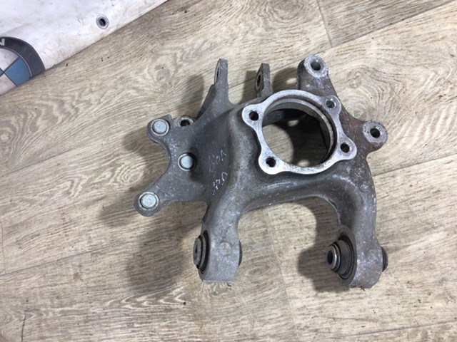 Кулак поворотный левый 52710C2100 HYUNDAI