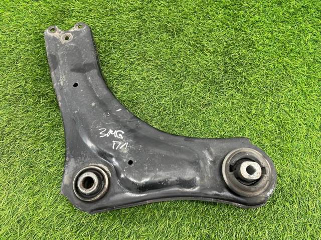 545016101R Рычаг передней подвески левый купить Одесса