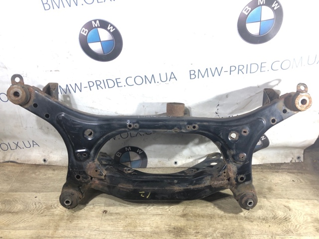 Поперечина задней подвески 554001KD0A NISSAN