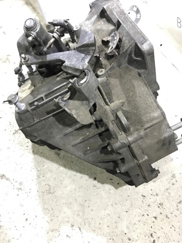 Ручная коробка передач 55561696 GM