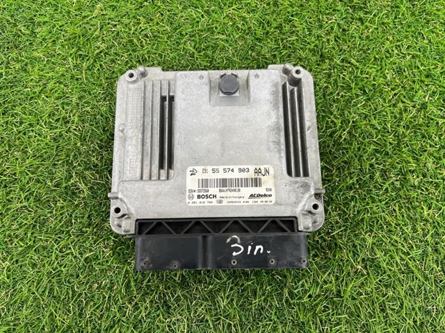 Модуль управления двигателем 55574903 GM