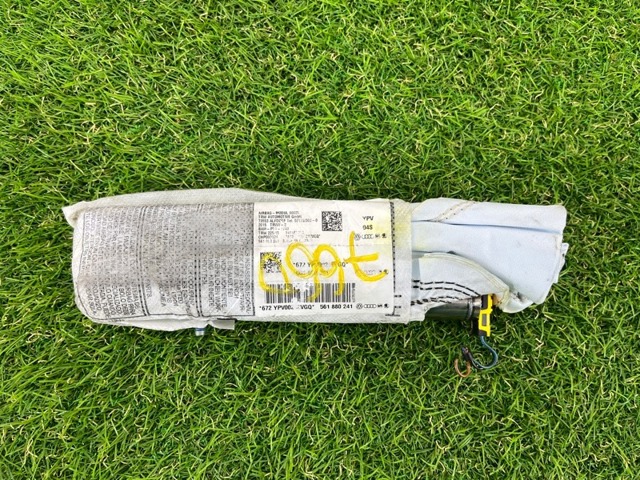 Подушка безопасности AIRBAG спинки сиденья, левого 561880241 VAG