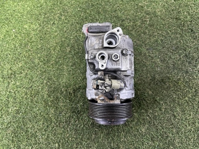 Компрессор климатической установки 64529399060 BMW