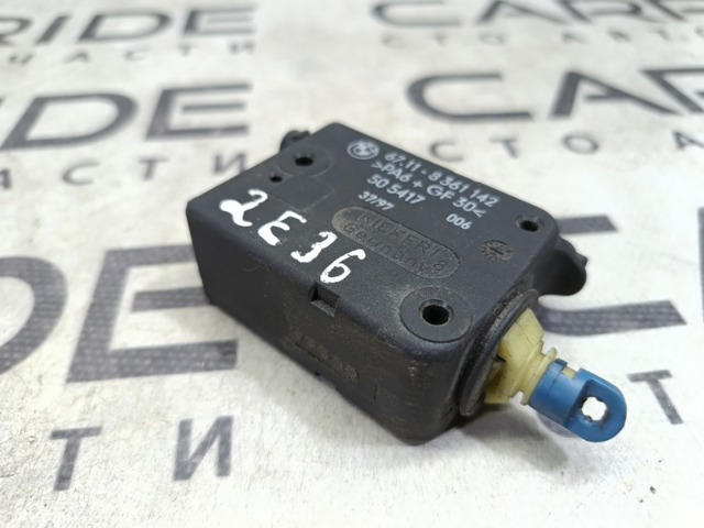 Мотор открытия замка багажника 67118361140 BMW