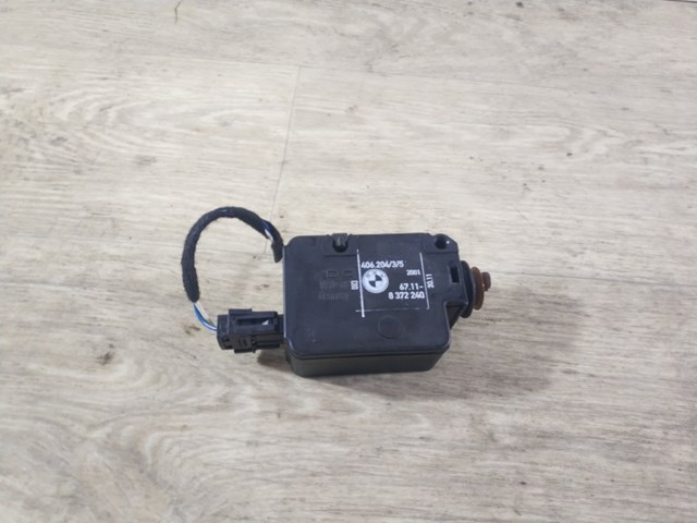 Замок открывания лючка бензобака 67118372240 BMW