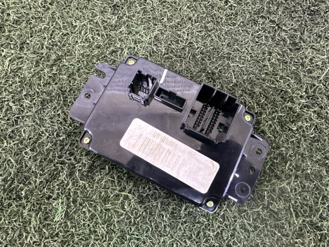 68110610AA CHRYSLER Модуль управления (ЭБУ) климат-контролем купить в Кривой Рог