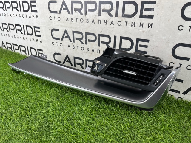 NISSAN 684116RR4A Молдинг (накладка) приборной панели "торпедо" правый в наличии Черкассы