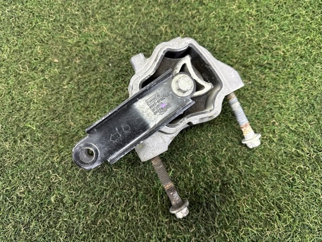 LAND ROVER 6G926P082LB в наличии Винница