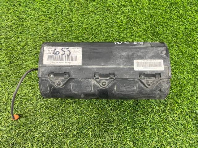 Подушка безопасности (AIRBAG) пассажирская 72128231627 BMW