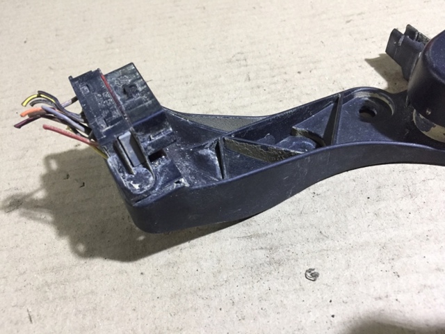 7309606 BMW Ручка открывания капота купить в Харьков