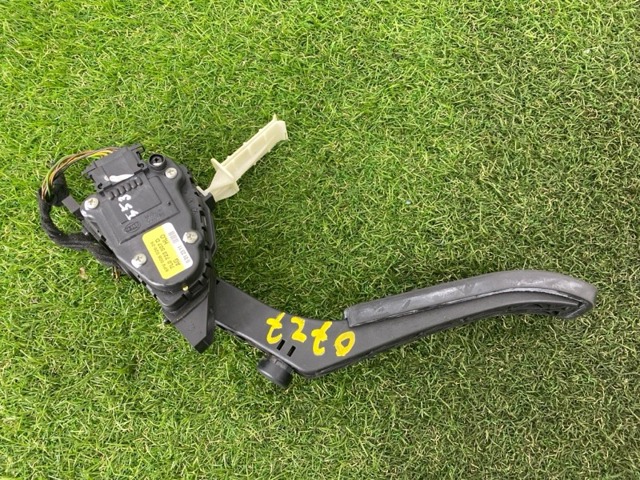 Педали газа Порше Кайен